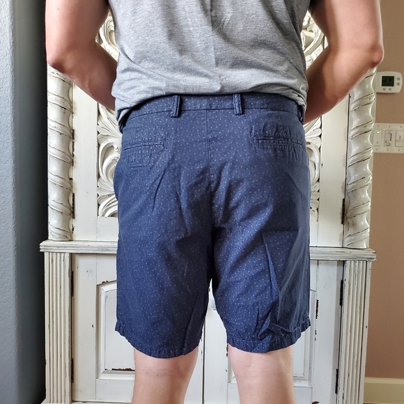 Blue floral slim fit flat front shorts - Picture 6 of 12